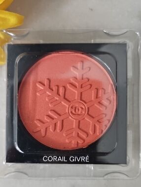Chanel Corail Givré Blush